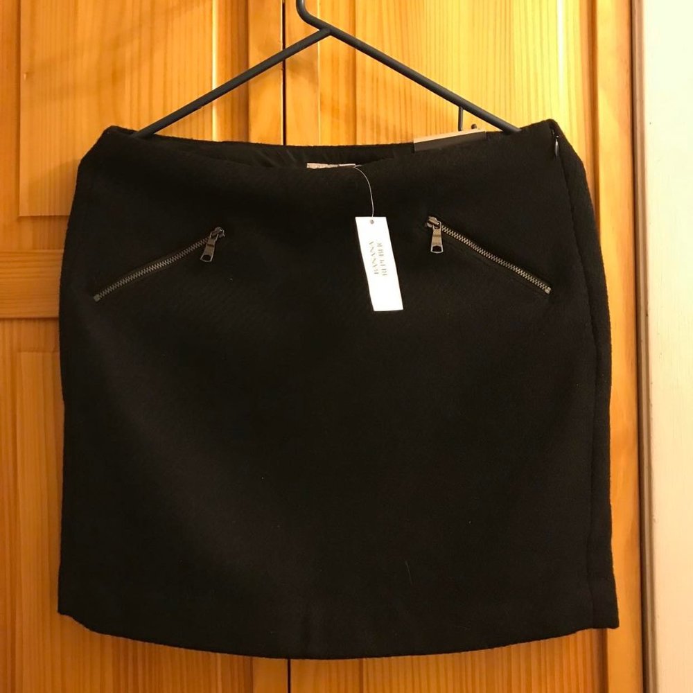 Brand new cute black  short skirt